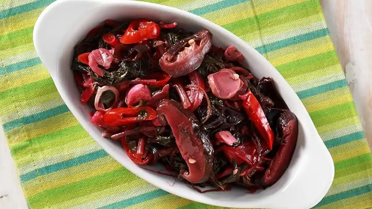 Tumis Bayam Merah Jamur Punya Rasa yang Enak dan juga Sehat, Pas untuk Menu Makan Siang