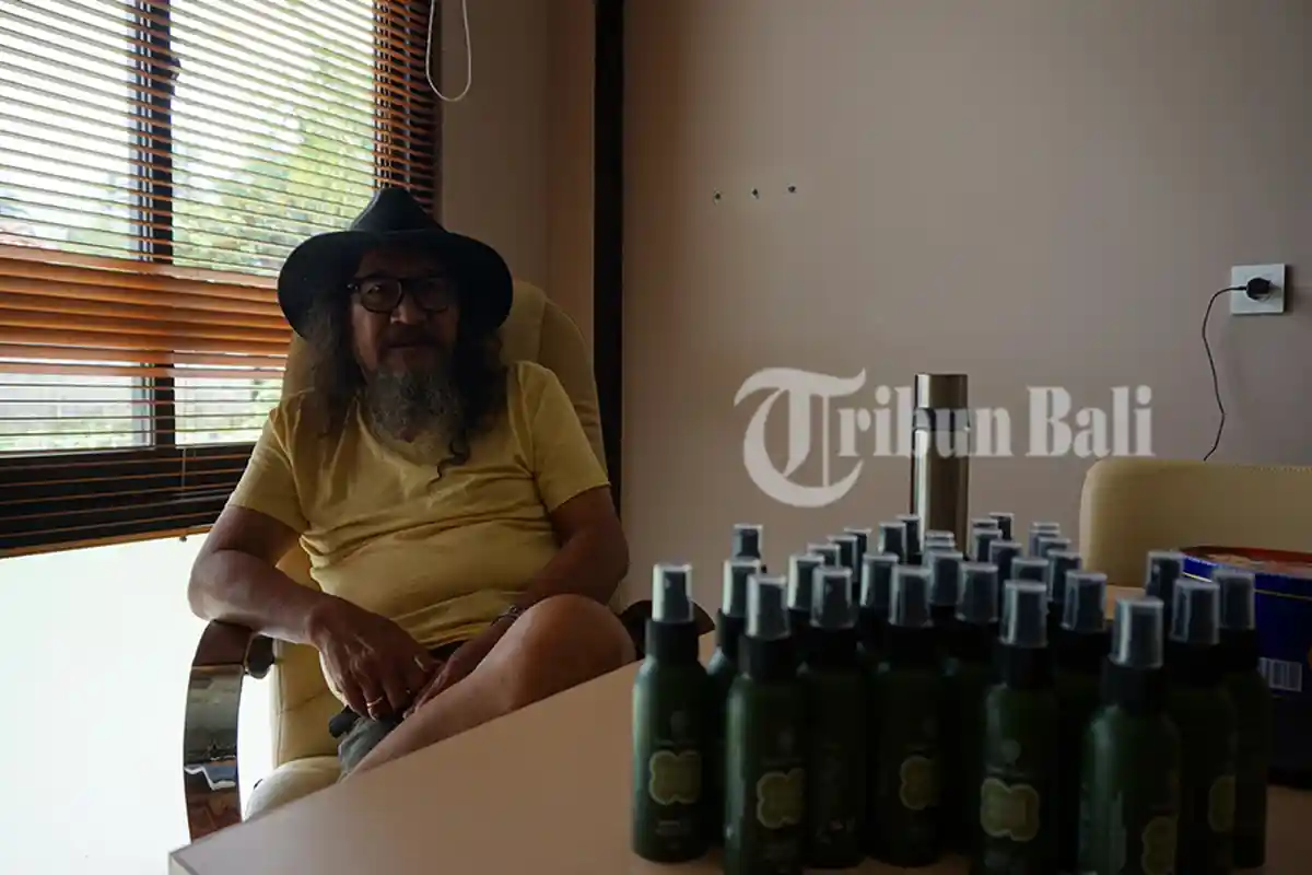 Kisah Terciptanya Minyak Kutus-kutus, Produksinya Kini Capai 2 juta Botol Tiap Bulannya