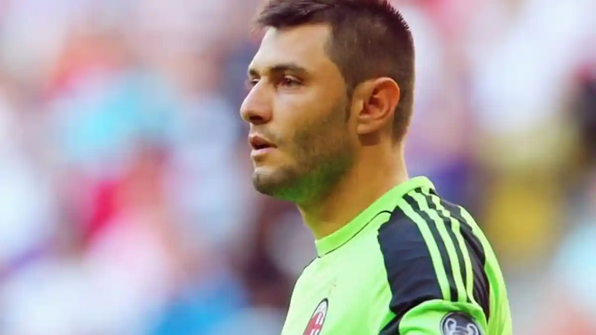 Marco Amelia Telepon Jose Mourinho untuk Tawarkan Jasa