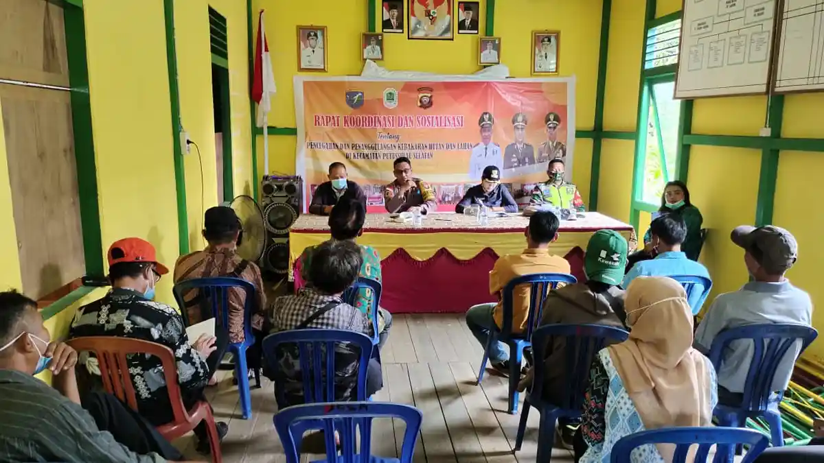 Sosialisasi Karhutla, Kapolsek Cahya Purnawan: Jika Membahayakan, Ada Sanksi Bagi Yang Terlibat