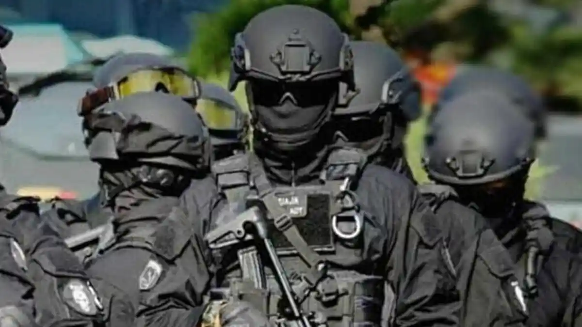 Densus 88 Tangkap Dua Tersangka Teroris yang Terkait dengan ISIS