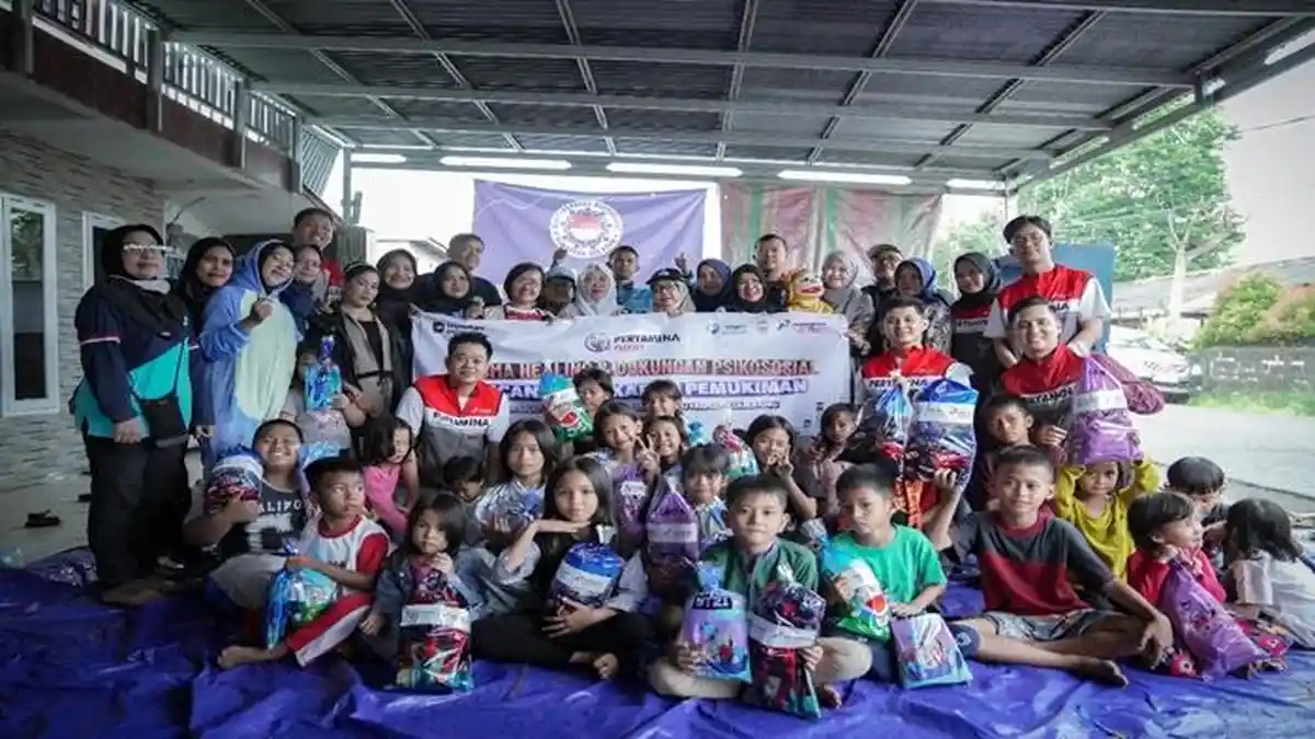 Pekerja Muda Kilang Plaju Dampingi Anak Korban Kebakaran SU I Palembang, Beri Trauma Healing