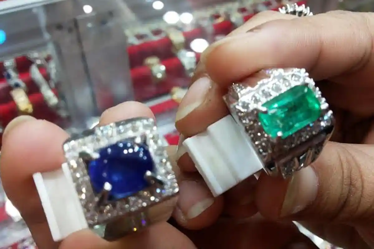 Deretan Aset First Travel yang Dirampas Negara dan Tak Kembali ke Korban, Mobil hingga Batu Permata