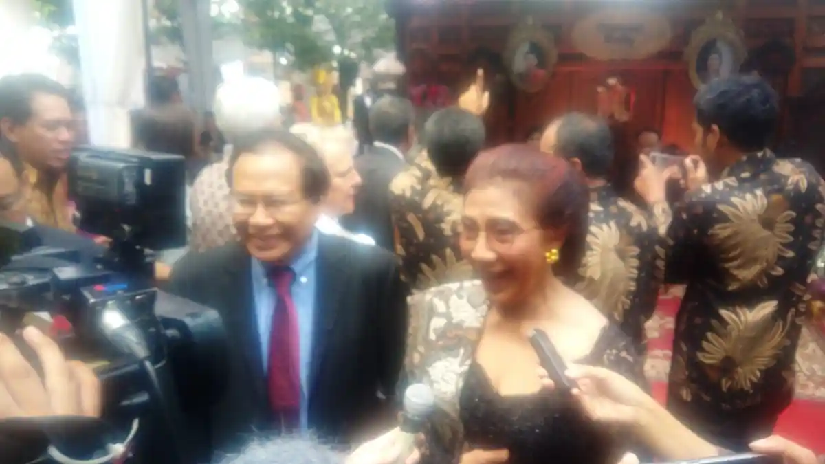 Pesan Menteri Susi Kepada Kahiyang dan Bobby : Jangan Lupa Makan Ikan
