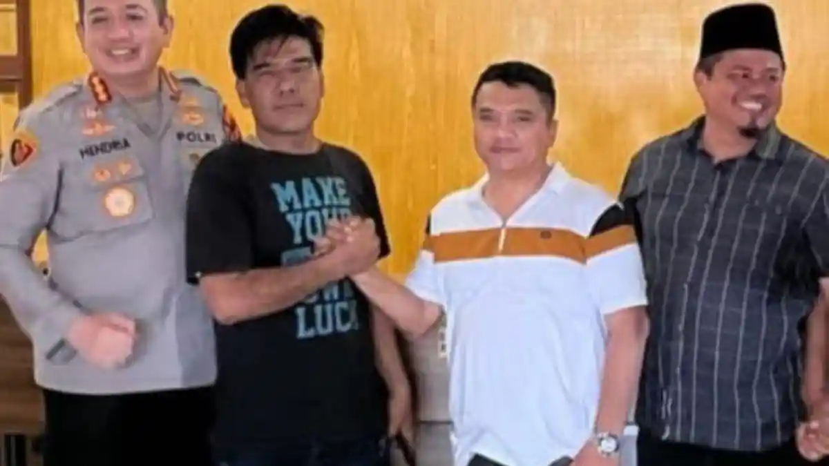 Bentrok Antarkelompok Masyarakat di STM Hilir, Kapolresta Deliserdang dan Kesbangpol Adakan Mediasi