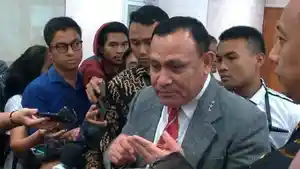 Pengawal-Ketua-KPK-Firli-Bahuri-intimidasi-wartawan-di-Aceh.jpg