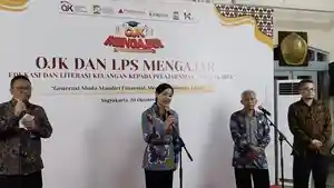 Pelajar-Masuk-10-Besar-Prioritas-OJK-Mengajar-Hadir-di-SMAN-3-Yogyakarta.jpg