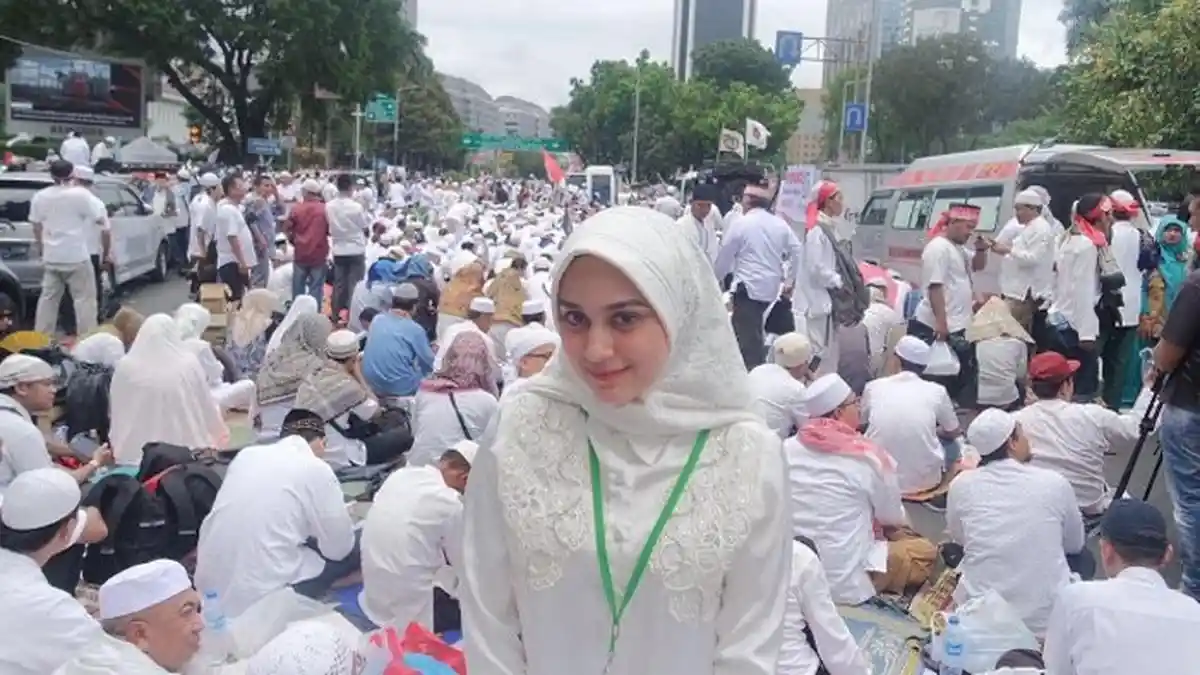Ternyata Ada Bidadari Surga Ikut Bela Islam 3, Wanita Cantik Ini Bikin Heboh Netizen