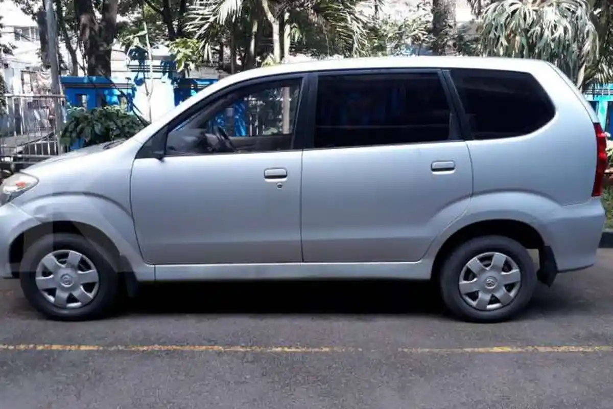 LELANG MOBIL MURAH, Toyota Avansa Rp 60an Juta, Pendaftaran Terakhir Hari Ini di Lelang.go.id