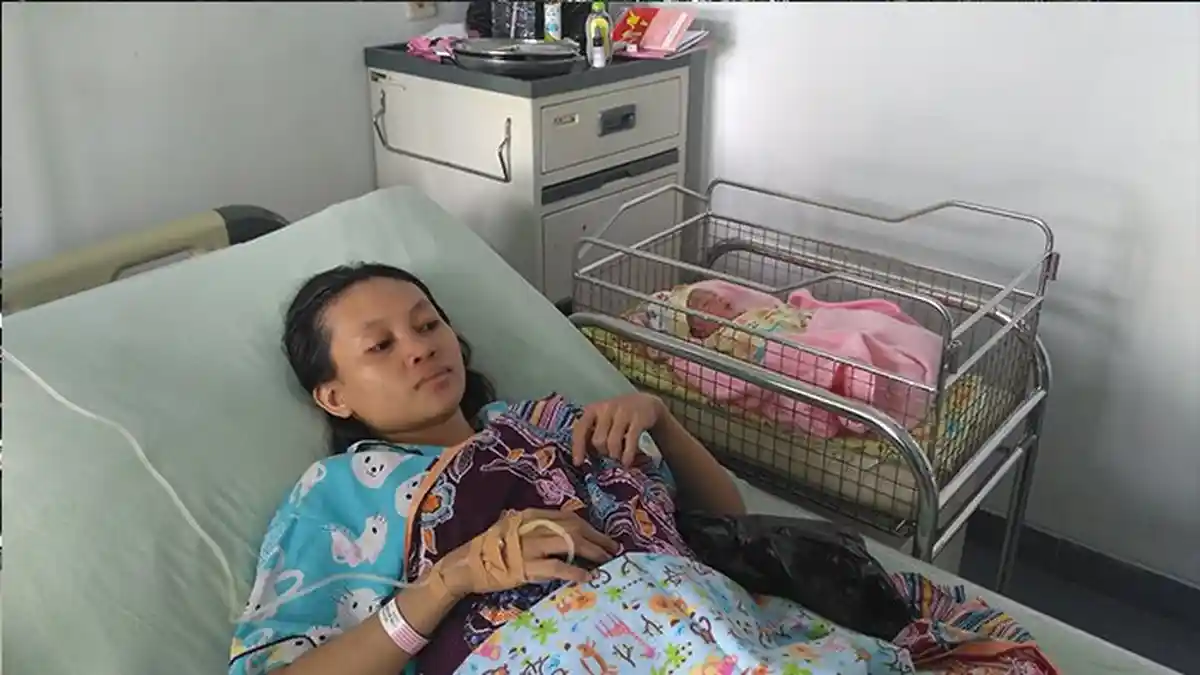 Cerita Fitri Melahirkan di Dalam Mobil Saat Mudik, Tadinya Dikira Masuk Angin