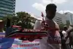 Nelayan Muara Angke Demo Dukung KPK