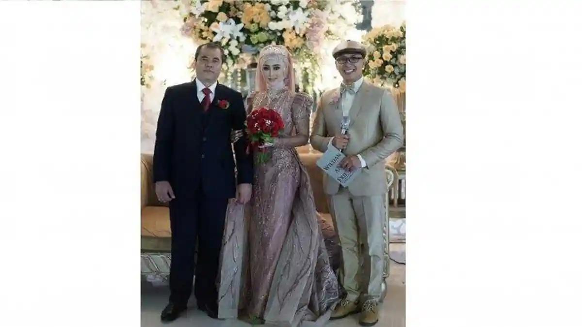 Aceng Fikri Nikah Lagi dengan Wanita yang Usianya Lebih Muda?