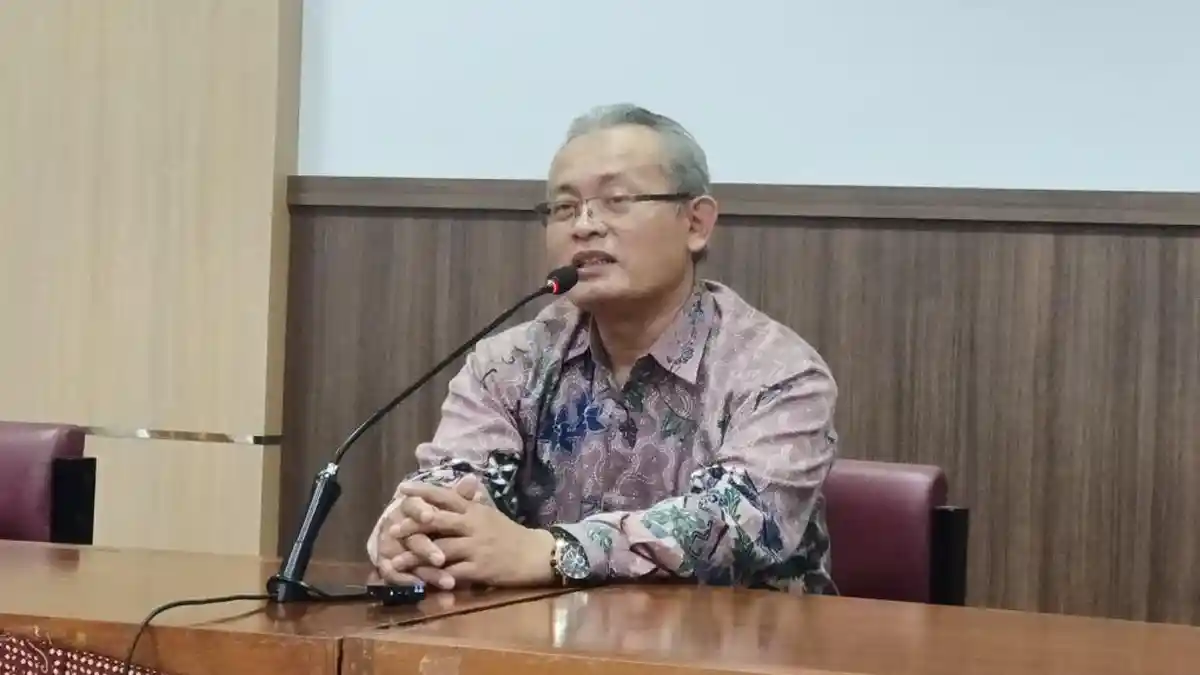 Sajidan Batal Jadi Rektor UNS Periode 2023-2028. Mendikbud Ristek Keluarkan Permen, Ungkap Alasan