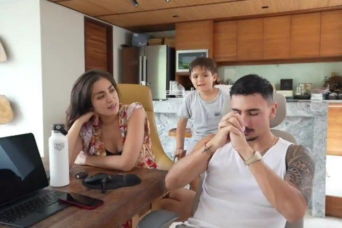 Baru Terungkap Apa Penyebab Vincent Verhaag Pergi Tinggalkan Jessica Iskandar, Semua Karena Hal ini