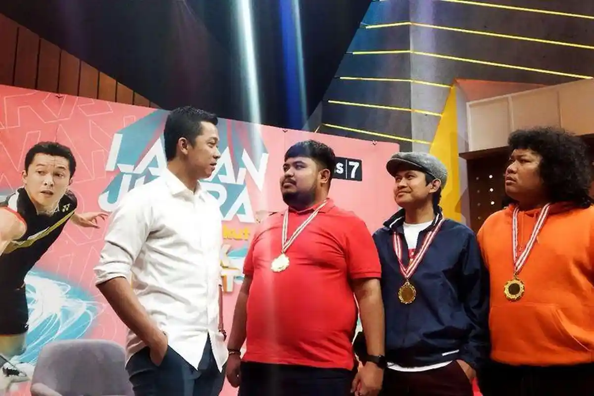 Tanding Badminton, Taufik Hidayat Tekuk 4 Komedian Sekaligus, Marshel Widianto & Rigen Tak Berkutik
