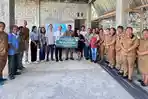 menyalurkan-bantuan-Corporate-Social-Responsibility-CSR.jpg