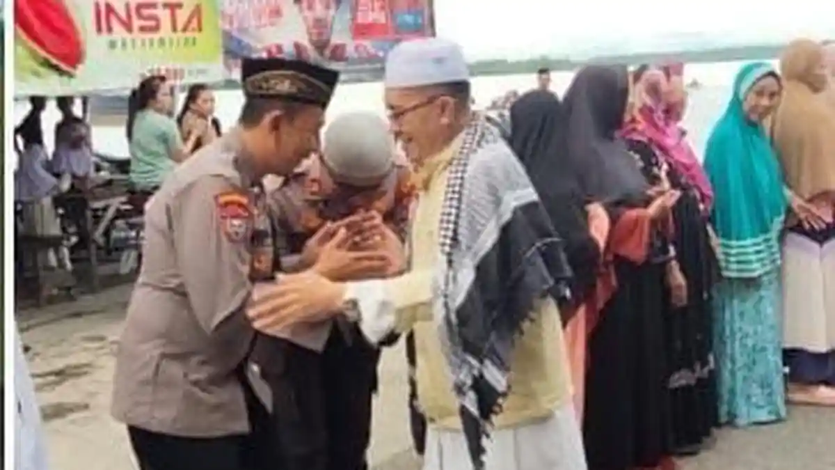 Polres Sambas dan Polsek Jajaran Sambut 321 Jemaah Haji Kabupaten Sambas Tahun 1445 H