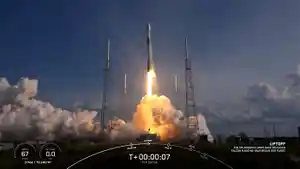 satelit-republik-indonesia-1-atau-satria-1-meluncur-bersama-roket-falcon-9-milik-spacex.jpg