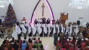 Wali-Kota-Tangerang-Selatan-Benyamin-Davnie-menghadiri-Perayaan-Natal.jpg