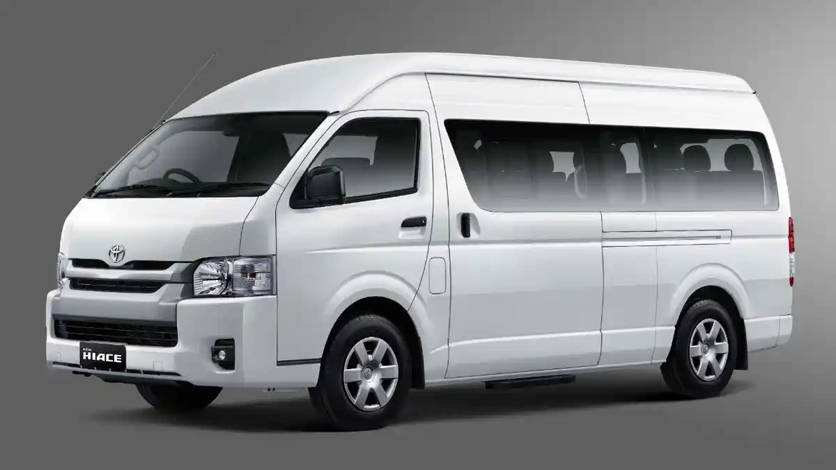 Toyota Hadirkan New Hiace dengan Tampilan yang Lebih Modern