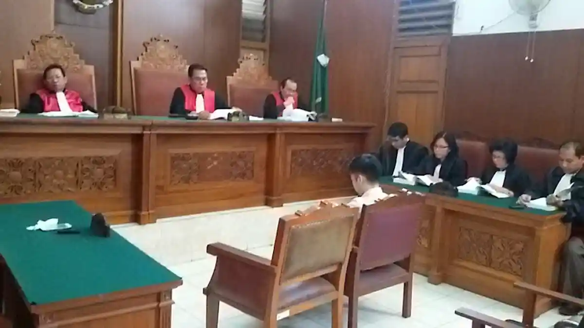 Christoper, Pengendara Outlander Maut Bacakan Pembelaan