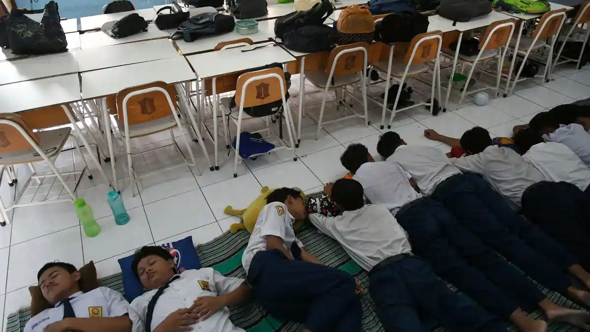 Sering Mengantuk Saat Berpuasa? Berikut Tips Mengatasinya