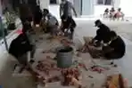 Peradi Serahkan Sapi Kurban ke Rutan Pondok Bambu