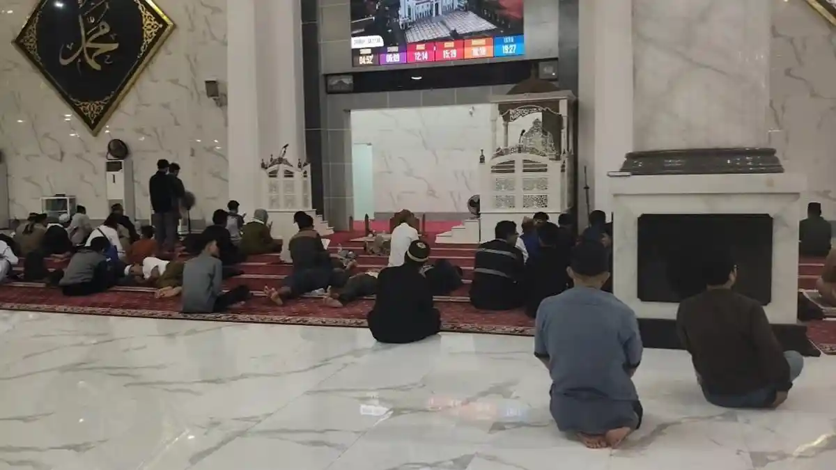 Ustadz Riza Muhammad Jadi Khatib dan Ustadz Munawir Imam Salat Idulfitri di Gowa