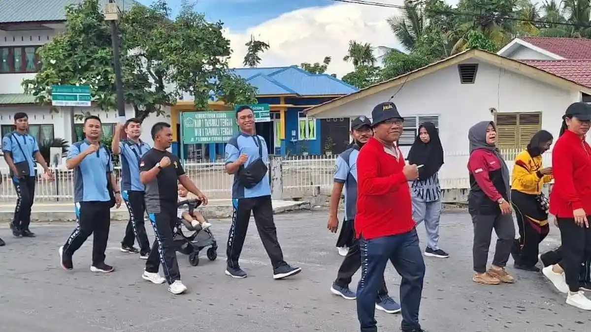 Lapas Barus Tiap Pekan Gelar Jalan Sehat Keliling Perkampungan Sejauh 6 Kilometer