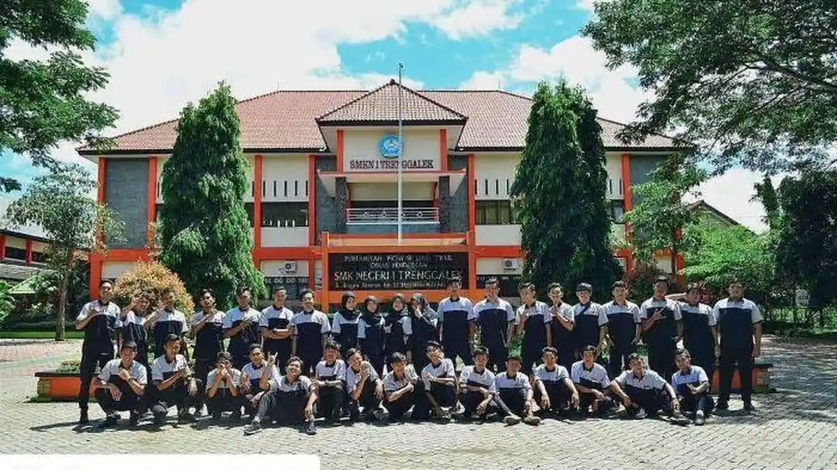 Dana BOS 2026 SMA/SMK di Trenggalek Rp 37,6 Miliar, SMK Negeri 1 Trenggalek Kelola Rp 3,7 Miliar - Tribunbatam.id