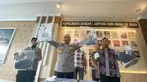 Polisi-telah-menangkap-pelaku-perampokan-bank-Arta-di-Lampung.jpg