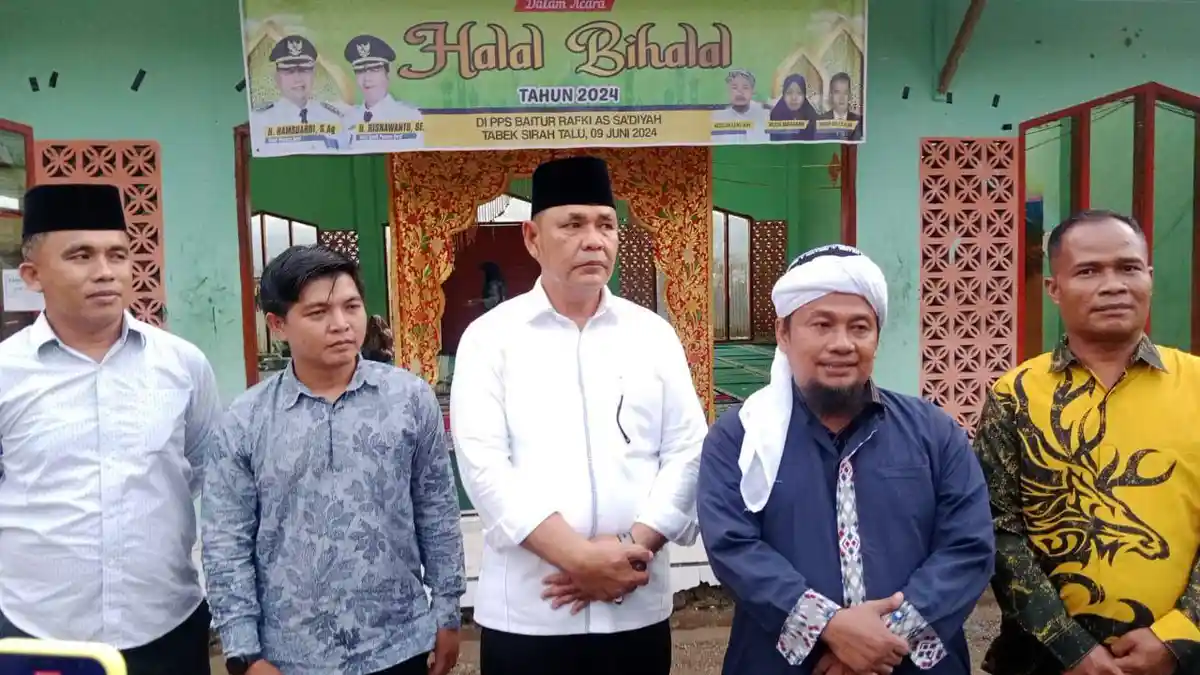 Kunjungi Pesantren di Pasaman Barat, Epyardi Asda Janjikan Solusi dan Perubahan