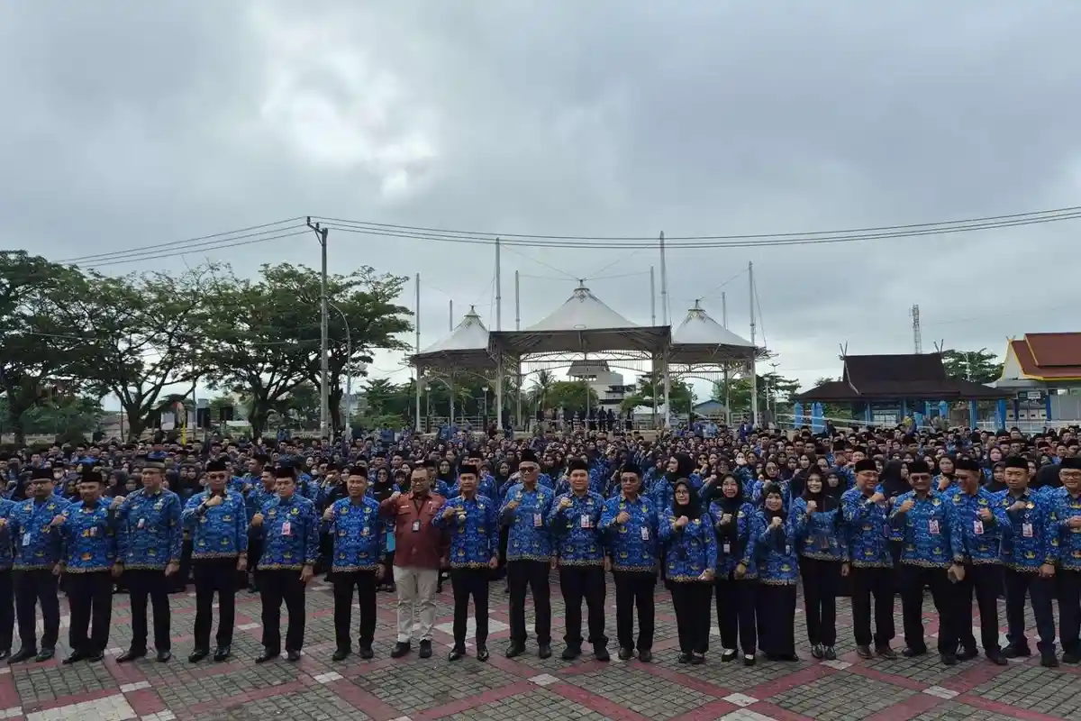 Resmi Terima SK, PPPK Paruh Waktu Diingatkan Wali Kota Yamin Jaga Etika dan Sikap