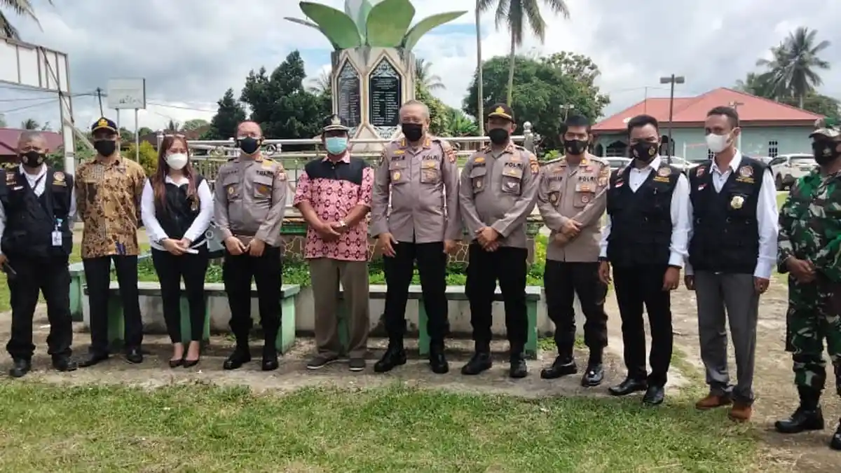 Kunker di Kutai Barat, Dirbinmas Polda Kaltim Ingatkan Pentingnya Penerapan PPKM Mikro