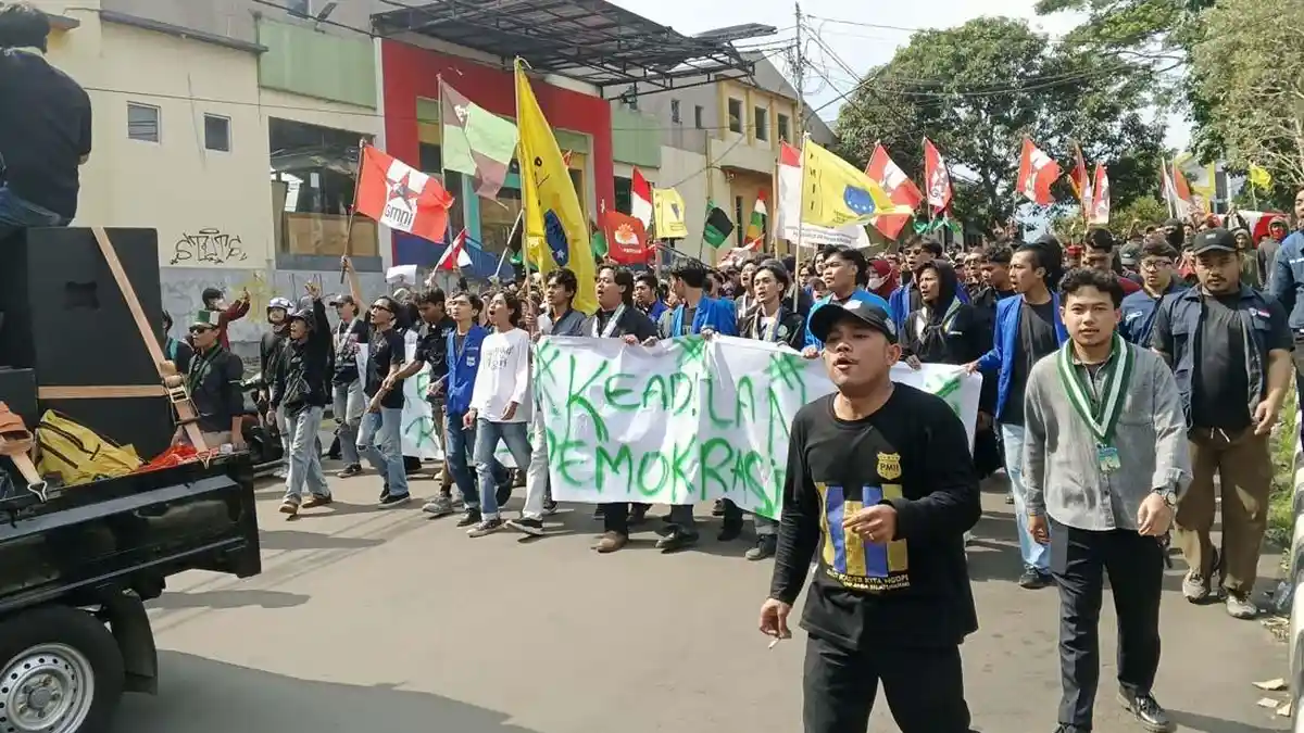 Setelah Dikepung Massa, DPRD Kota Sukabumi Janji Stop Tunjangan Perumahan