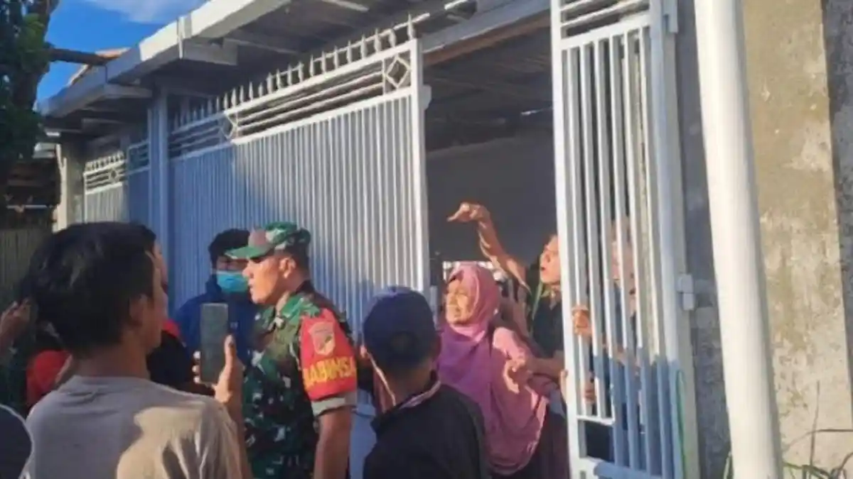 Tiktoker Eks Polwan Viral Dibawa ke RS Madani Palu untuk Pemeriksaan Medis