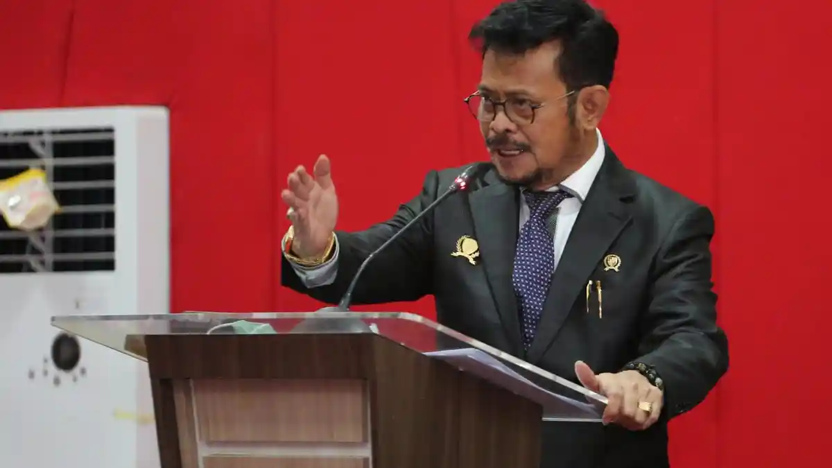 Mentan SYL Bicara Hubungan Pangan dan Hukum di Dies Natalis FH Unhas