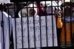 Geruduk Pengadilan Tipikor Semarang