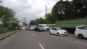 kemacetan-akibat-unjuk-rasa-di-Jatinangor.jpg