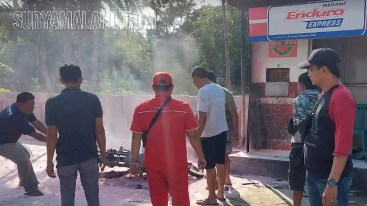 Motor Mega Pro Terbakar saat Isi Nitrogen di SPBU Podang Desa Lajo Lor Kecamatan Singgahan,Tuban