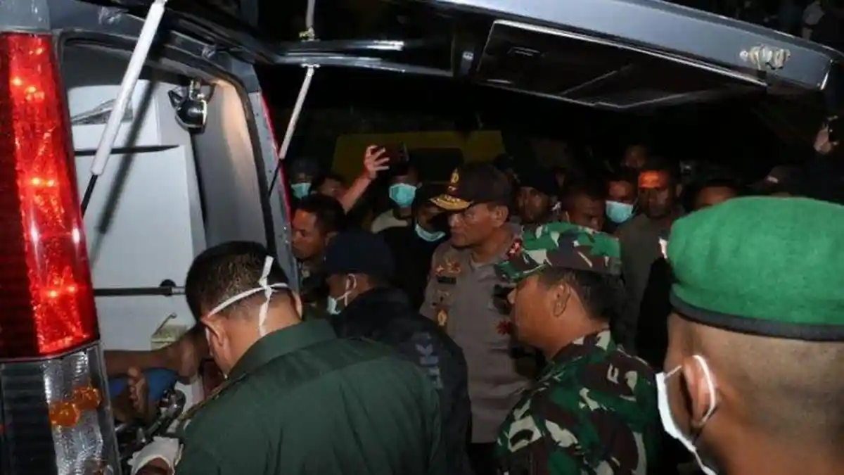 Detik-detik Anggota TNI Tewas Ditembak saat Sedang Istirahat, Peluru Datang dari Semak-semak