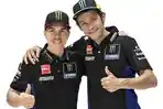 valentino-rossi-dan-maverick-vinales-21-februari-2019.jpg