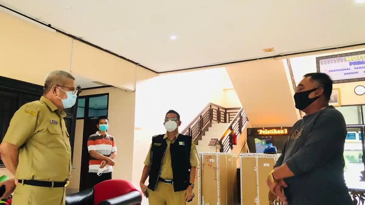 Dinkes Kalbar Isolasi 22 Pekerja Migran dari Malaysia yang Dinyatakan Reaktif Rapid Test