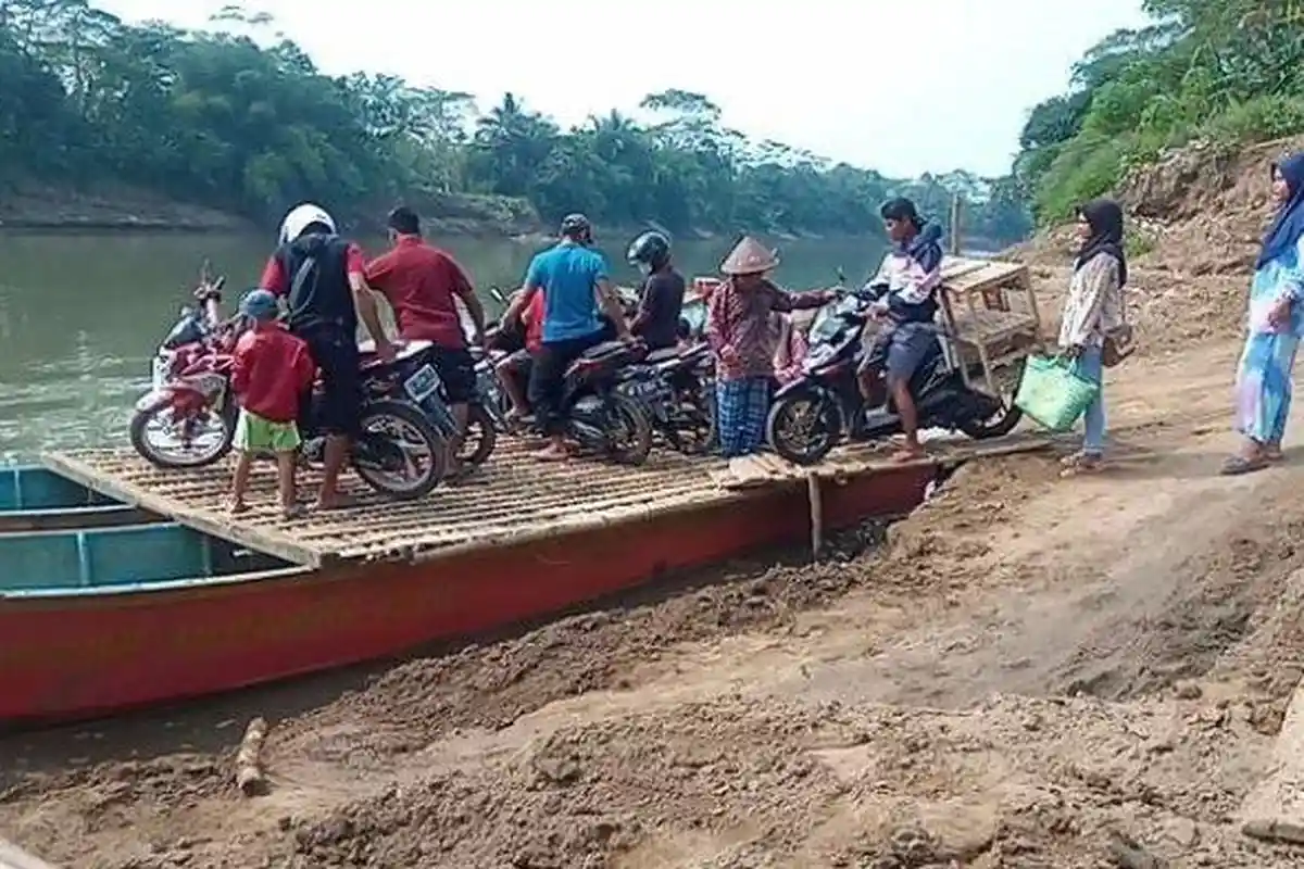 Warga Jawa Barat Ingin ke Jawa Tengah Motor Cukup Bayar Rp 3 Ribu dengan Alat Ini, 5 Menit Sampai