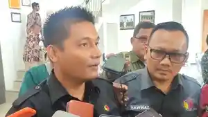 Ketua-Bawaslu-Kabupaten-Cirebon-Sadaruddin-Parapat-0212.jpg