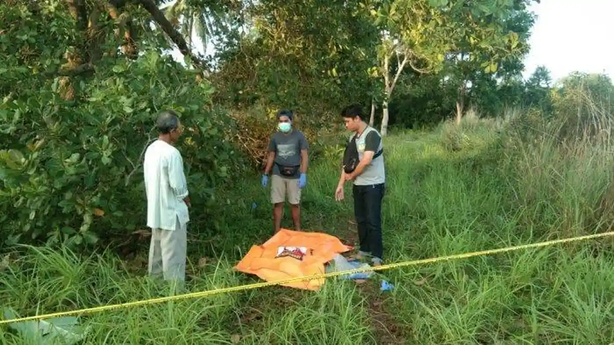 Hidup Sebatang Kara, Pria Ini Ditemukan Meninggal Dunia di Bawah Pohon, Diduga Sakit