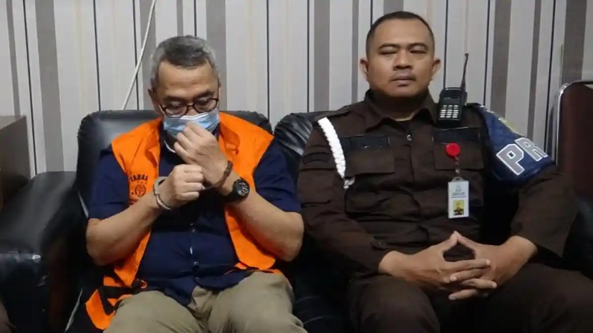 Buron Memet Siregar Akhirnya Dijeblokan ke Penjara Siantar, Ditengok Istri dan Anak