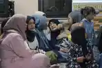 Tangis Histeris Istri Wigi Pekerja Tambang Freeport Asal Ponorogo Saat Jenazah Tiba di Rumah Duka