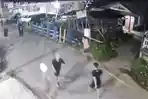 Terekam CCTV Bentrok di Kampung Arab Banjarmasin,  Aksi Komplotan Bersajam Ini Bikin Resah