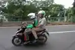 Sandiaga Uno Gunakan Jasa Ojek Terobos Lalu Lintas Jakarta